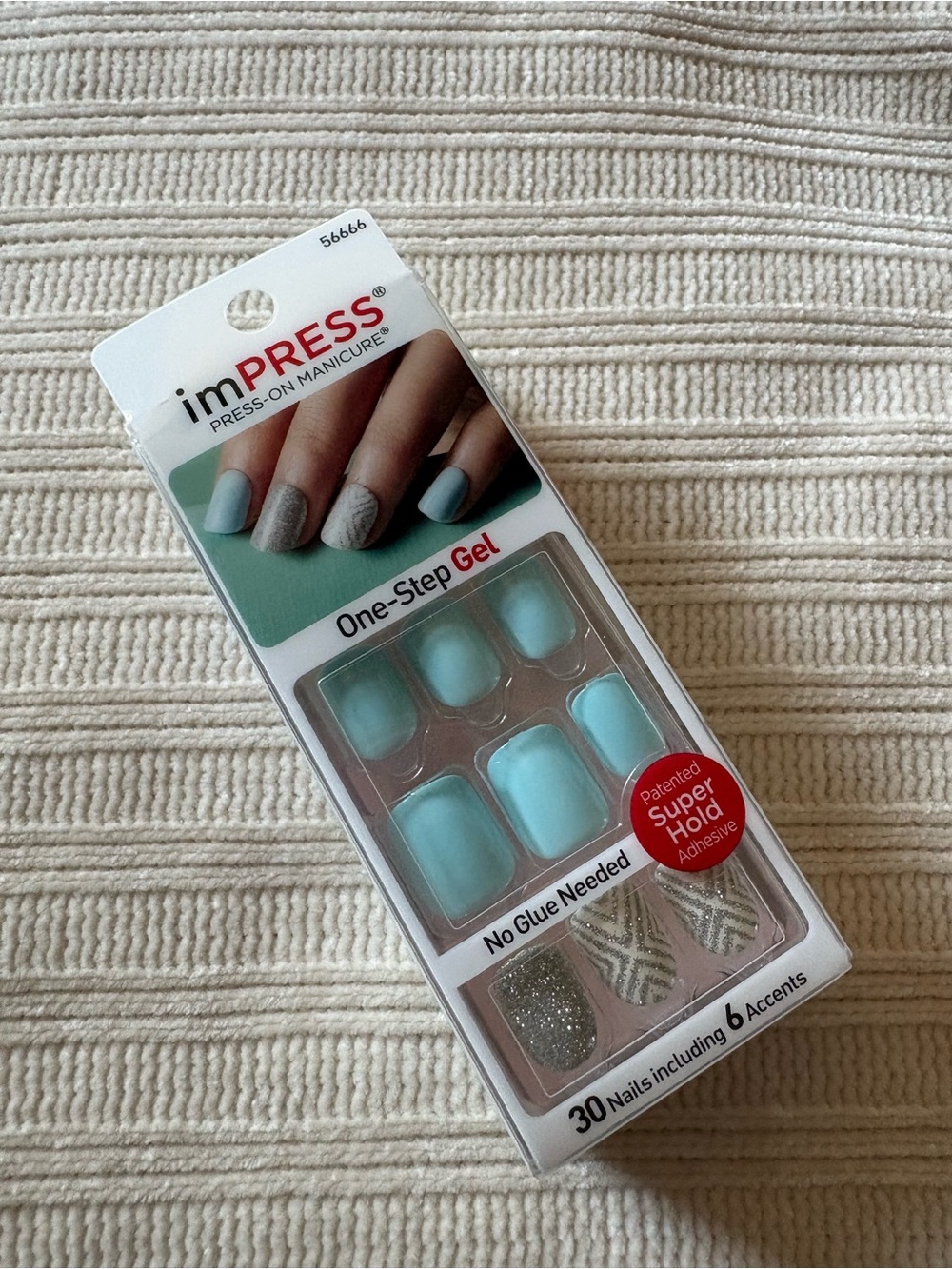 imPRESS One-Step Gel Press-On Nails in Mint Blue with Silver Glitter Accents